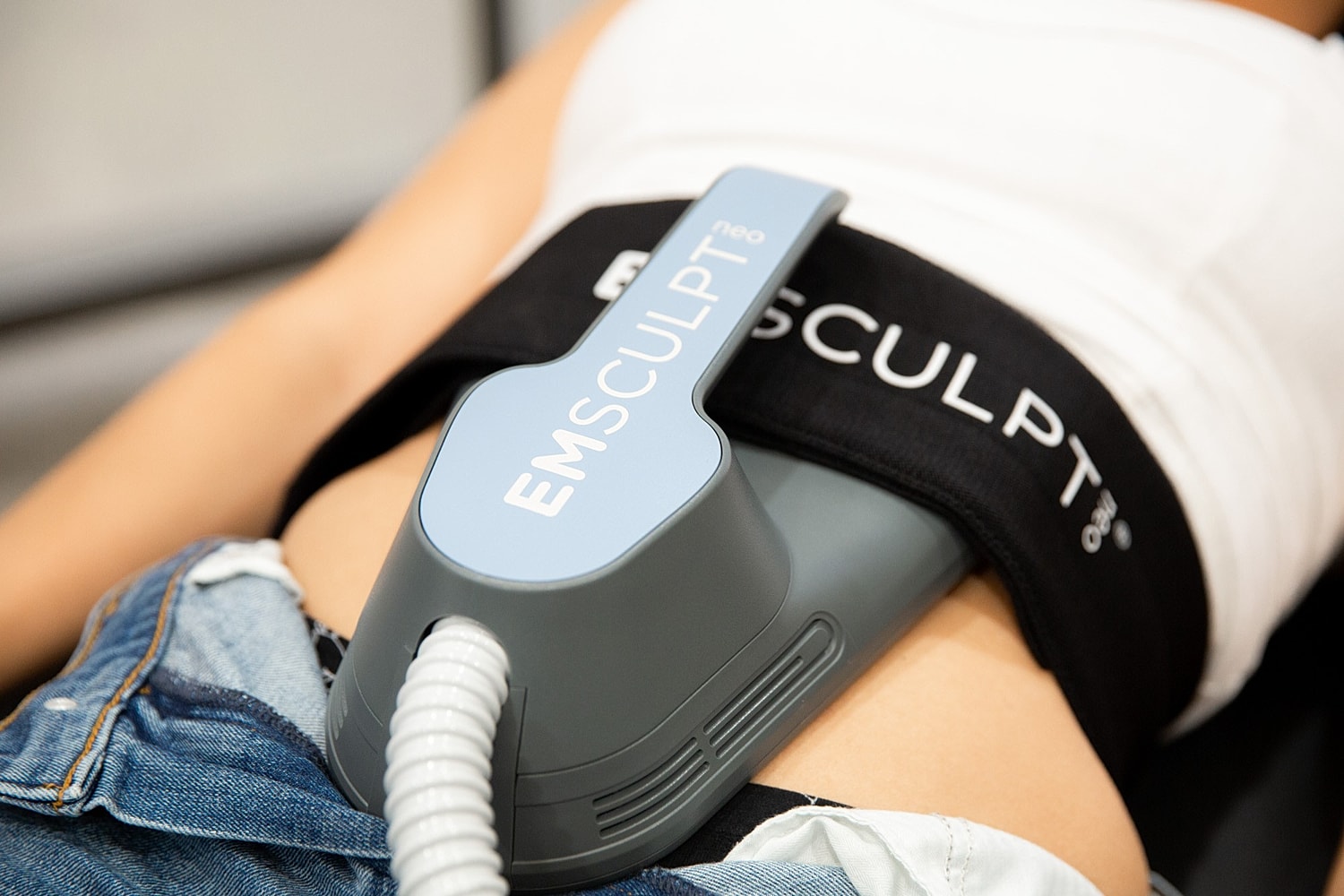 Get Blasting Abs with EMSCULPT NEO at Heights Plastic Surgery